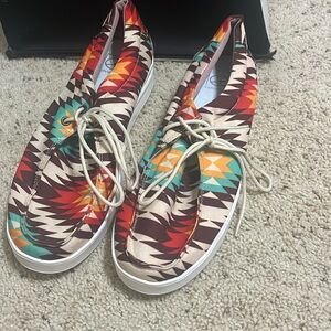 Women’s sneakers